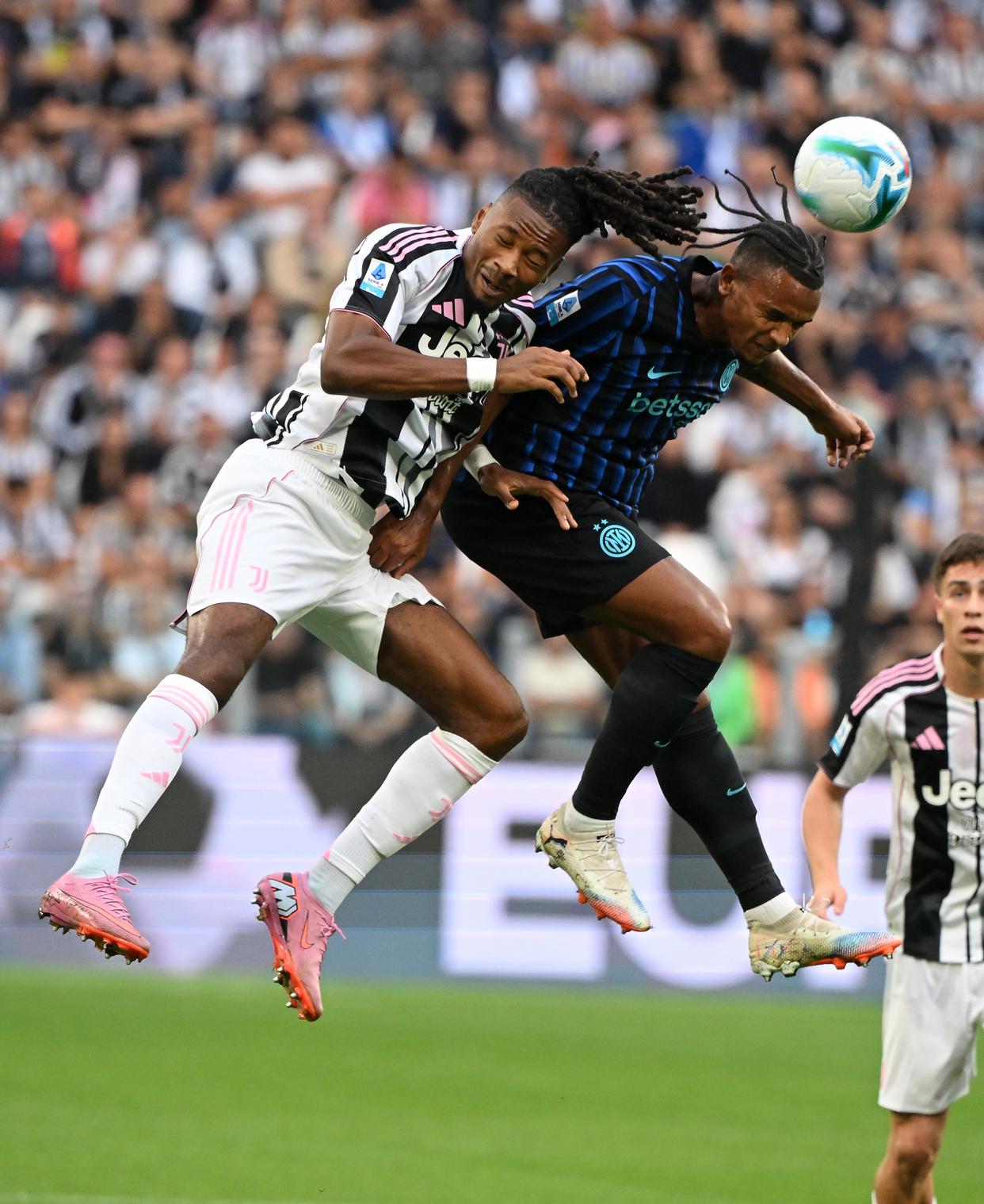 从上海申花完成体检备战西甲到今夜国际米兰调整名单以备NBA季后赛，国际比赛日多特蒙德扳平良机的简单介绍